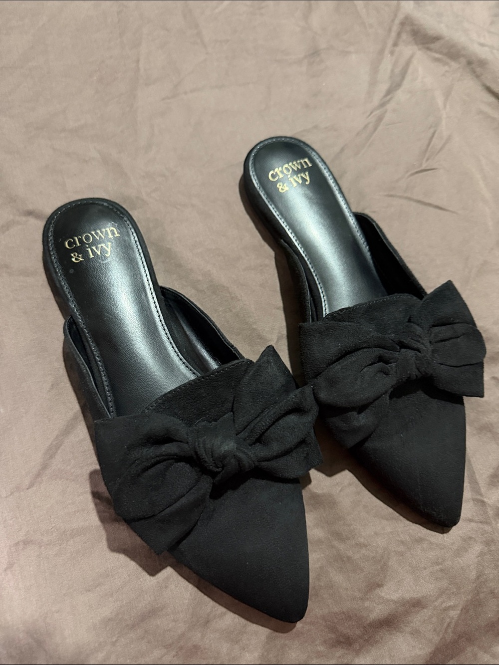 Crown & Ivy Black slip on sandal shoes Big Bow pointed toe size 8M